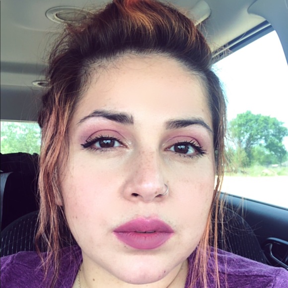 Meet your Posher, Melinda - Picture 2 of 8